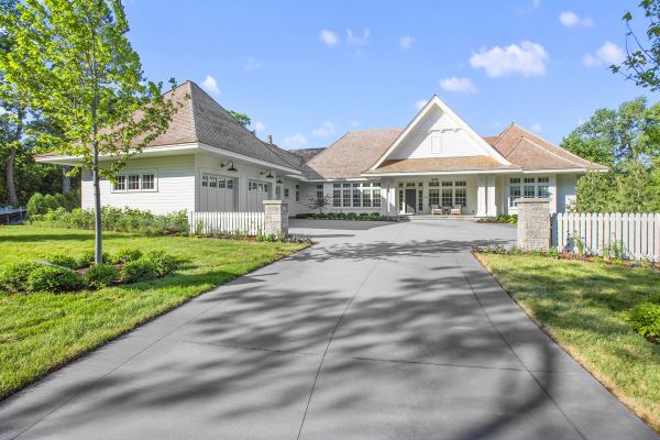 Cost of Tar And Chip Service in Arlington Heights