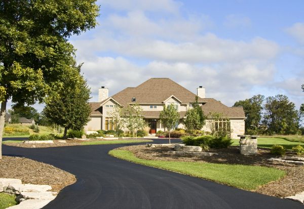 Cost of Paved Driveway Installation in Arlington Heights