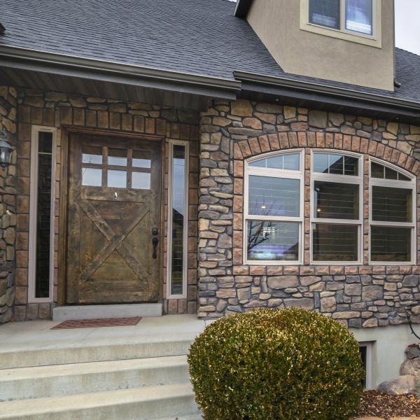 Cost of Entryway Paving in Arlington Heights